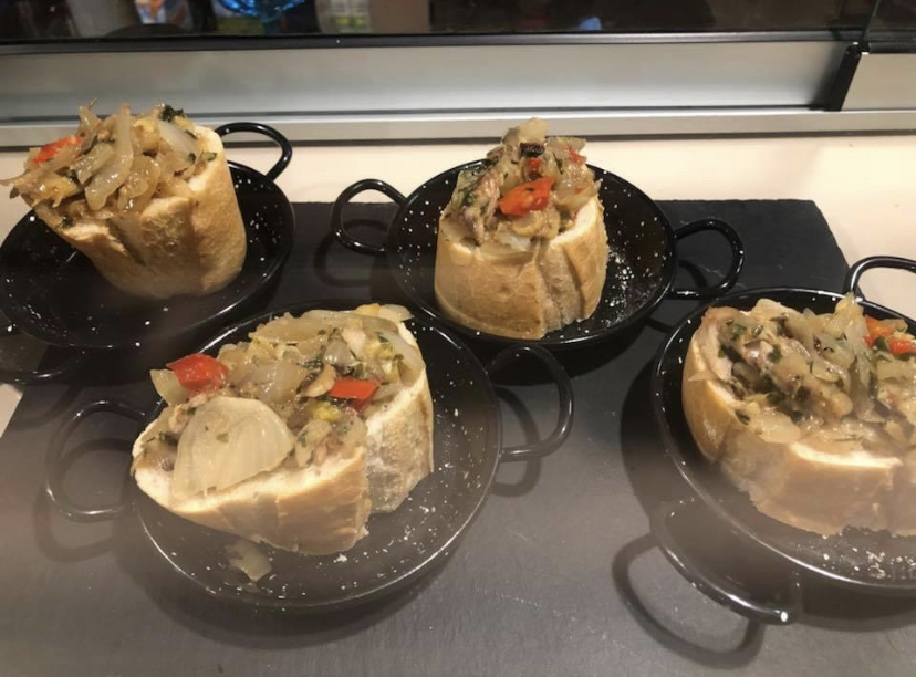Tasca el Baul — Comida y bebida