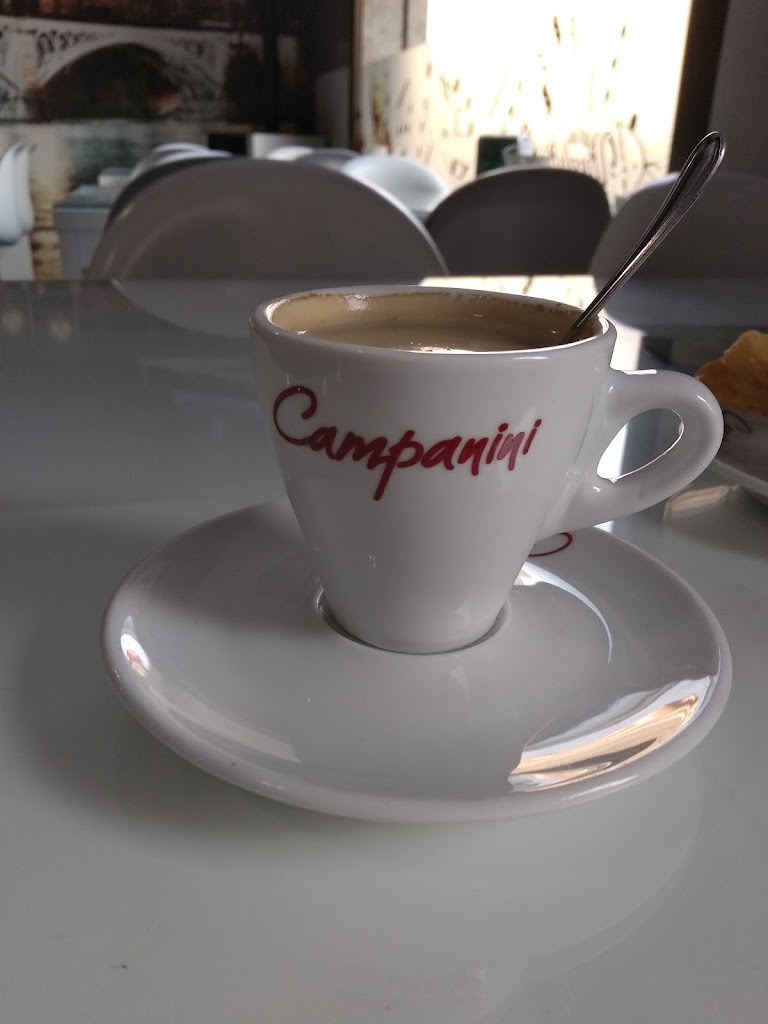 Cafe Bar Vivaldi — Cafe