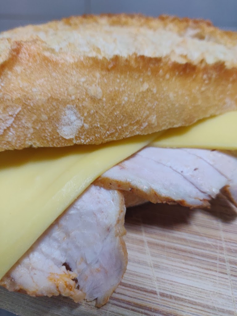 Flor de Canela Cafeteria — Sandwich