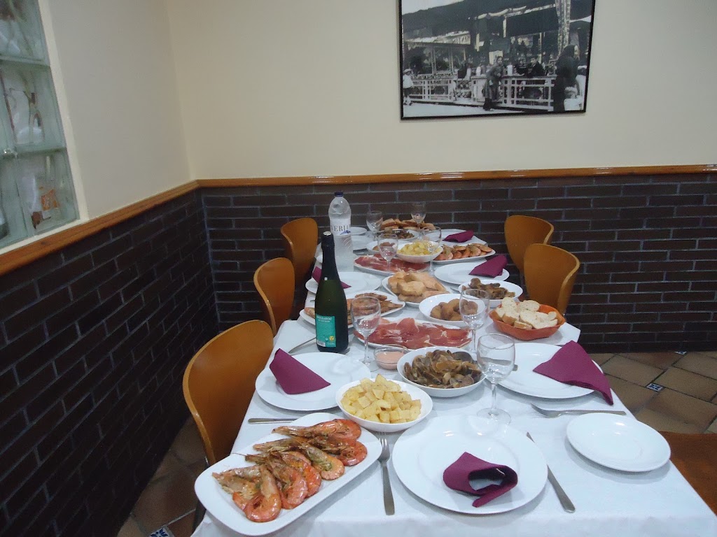 Restaurante El Caliu — Comida y bebida