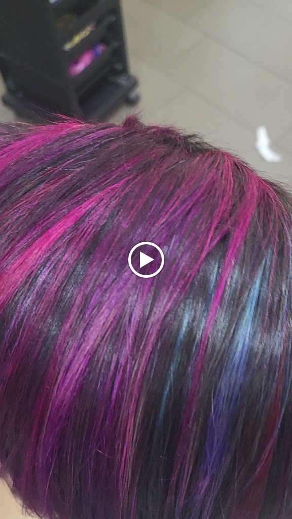 Peluqueria y Estilista Gonzalez Y Complementos — Videos
