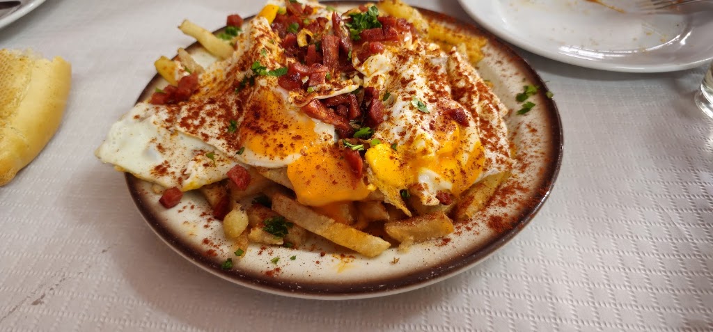 Guachinche La Paca — Comida y bebida