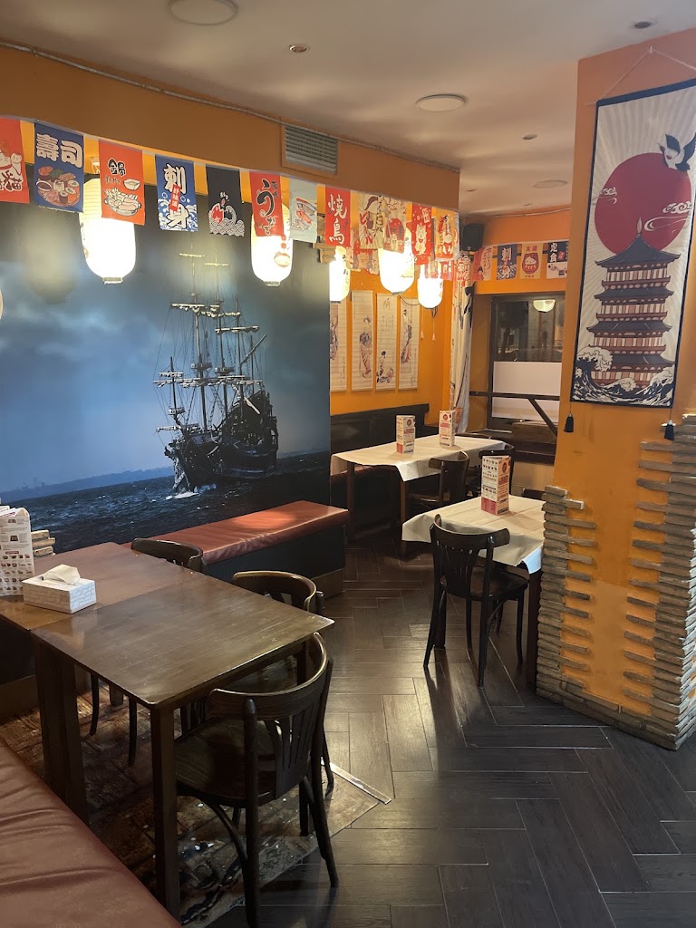 Japon toyama sushi & ramen toyamasushi.es — Ambiente