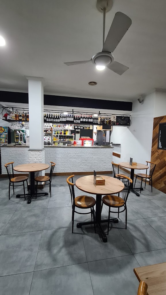 Hamburgueseria Xainza — Ambiente