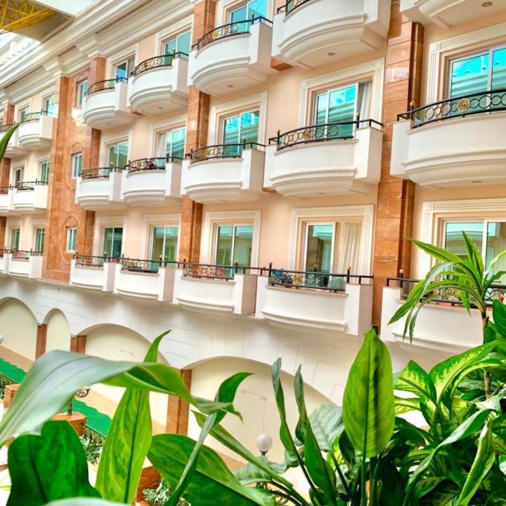 Leva Hotel Mazaya Centre