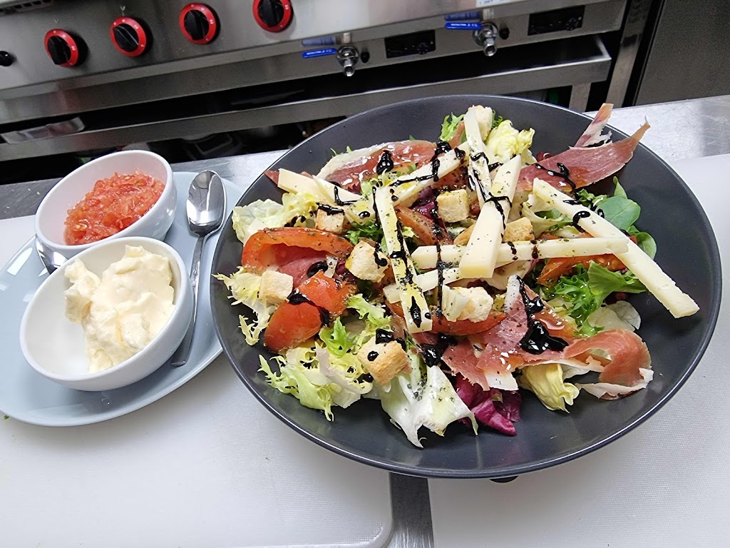 Roraima Cafe Restaurante — Comida y bebida