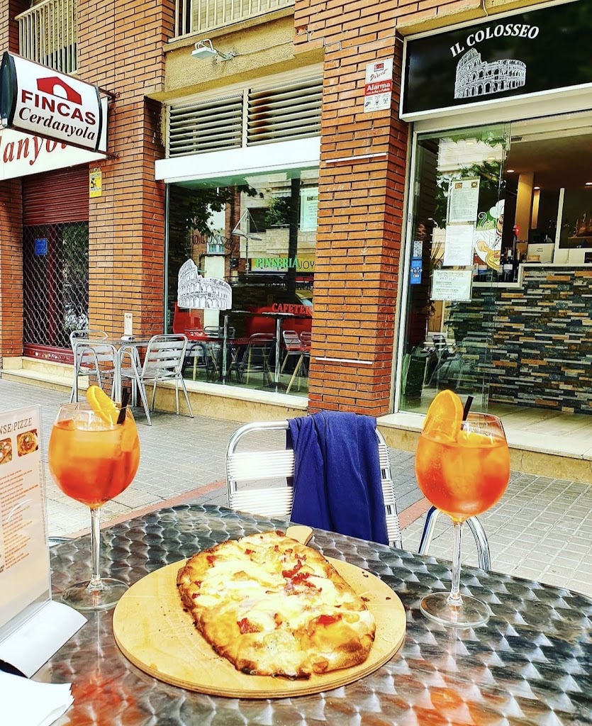 Il Colosseo — Pizza