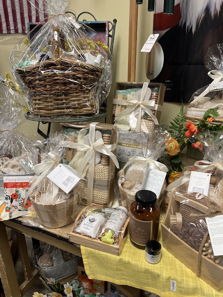 Country Cupboard Floral & Gift