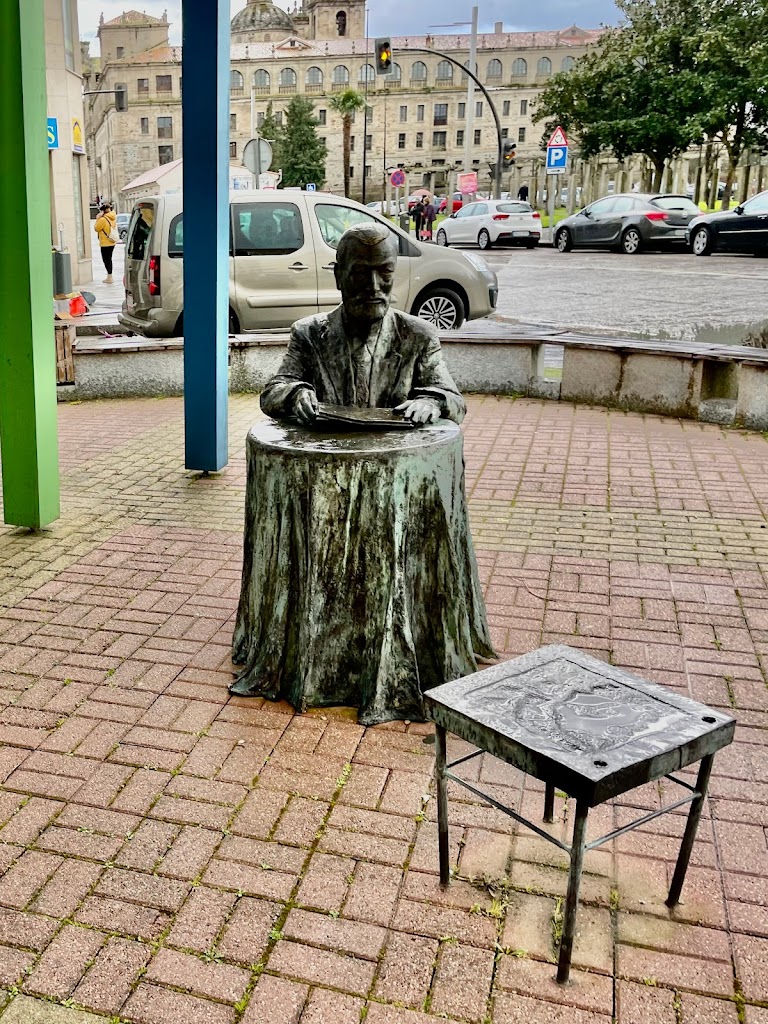 Estatua a Manuel Maria