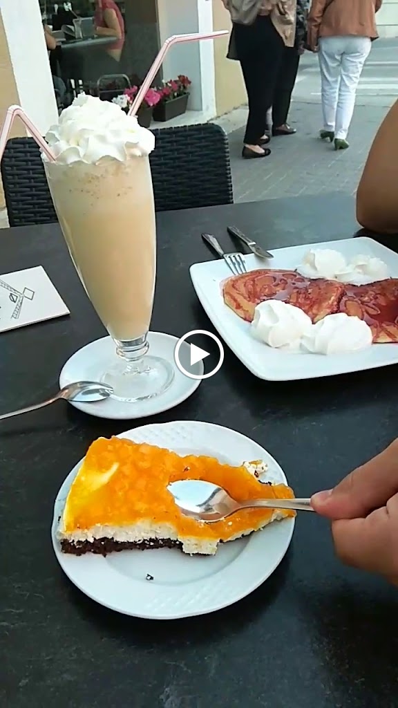 Cafe de Abastos — Videos