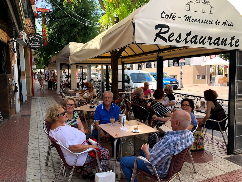 Cafe Monasteri de aleix — Ambiente
