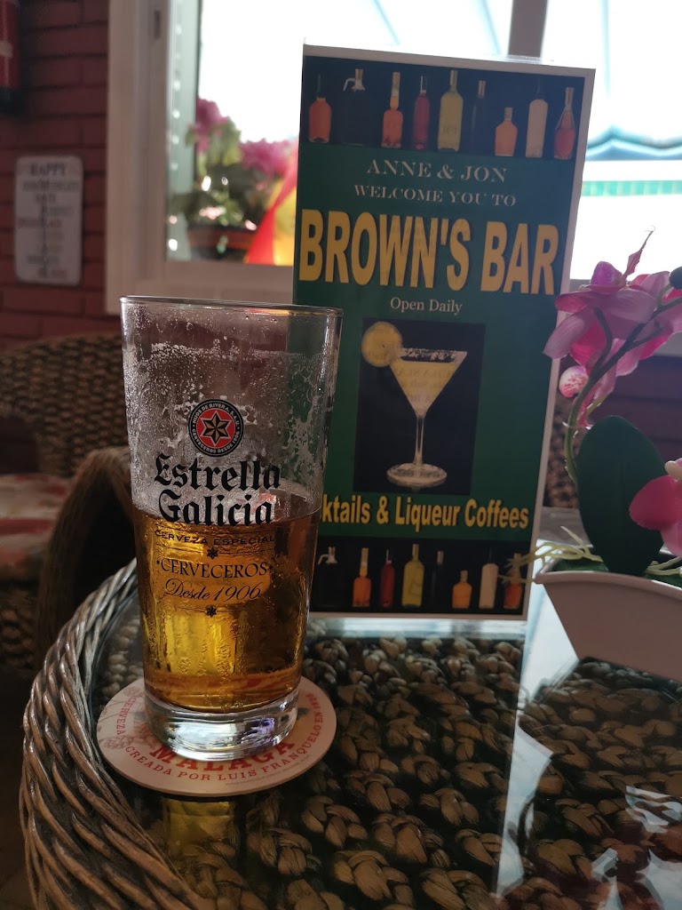 Brown's — Comida y bebida