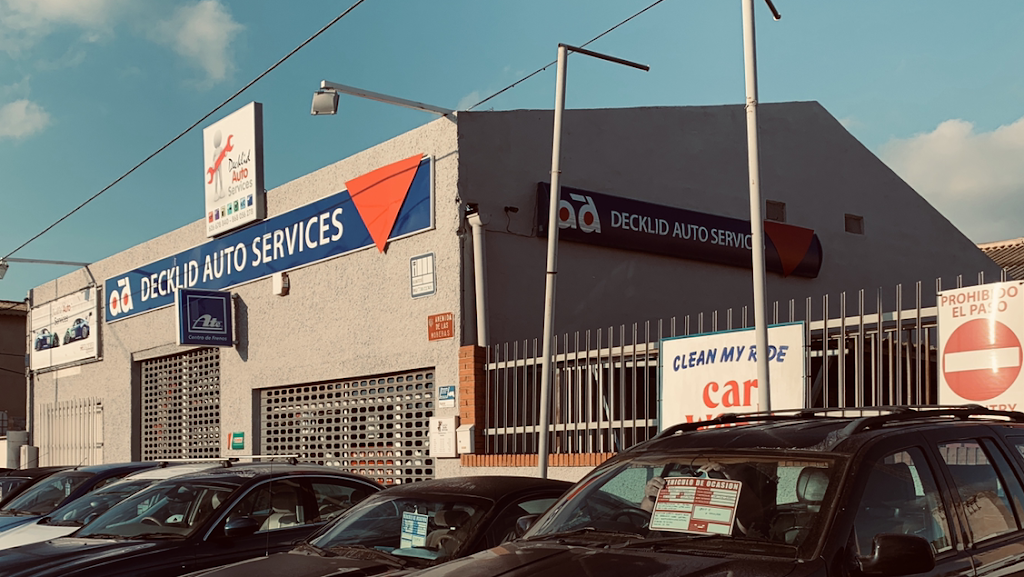 Decklid Auto Services — Exterior