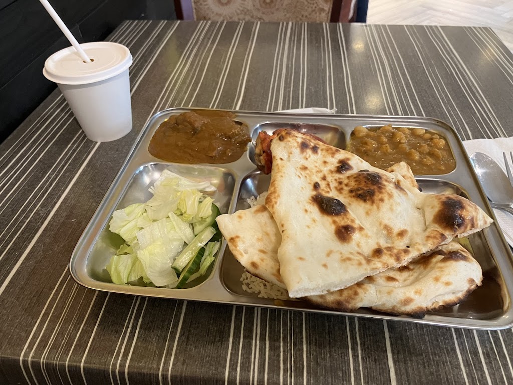 Bombay Mahal Plateau-Mont-Royal in Montreal