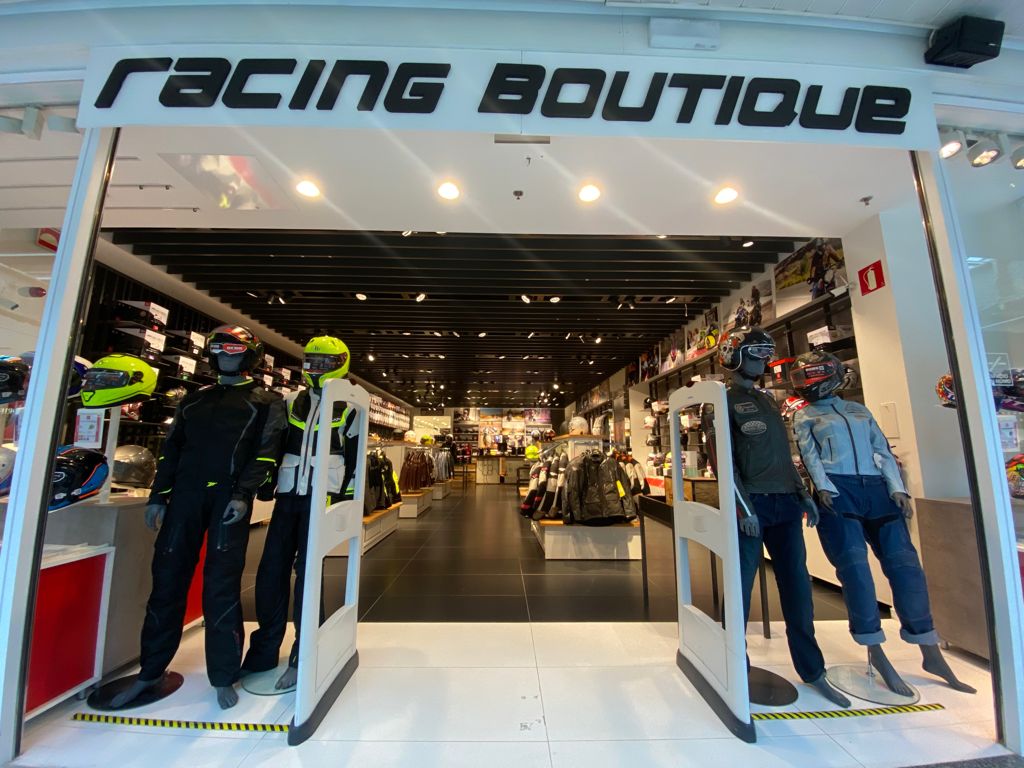RACING BOUTIQUE MAX CENTER en Barakaldo