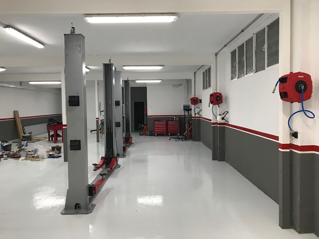 Taller Automecanica DJ- Elche — Interior