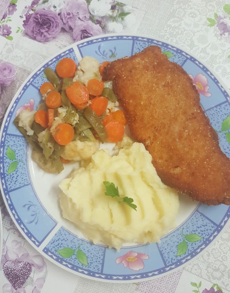 Restaurante La Finquita — Comida y bebida