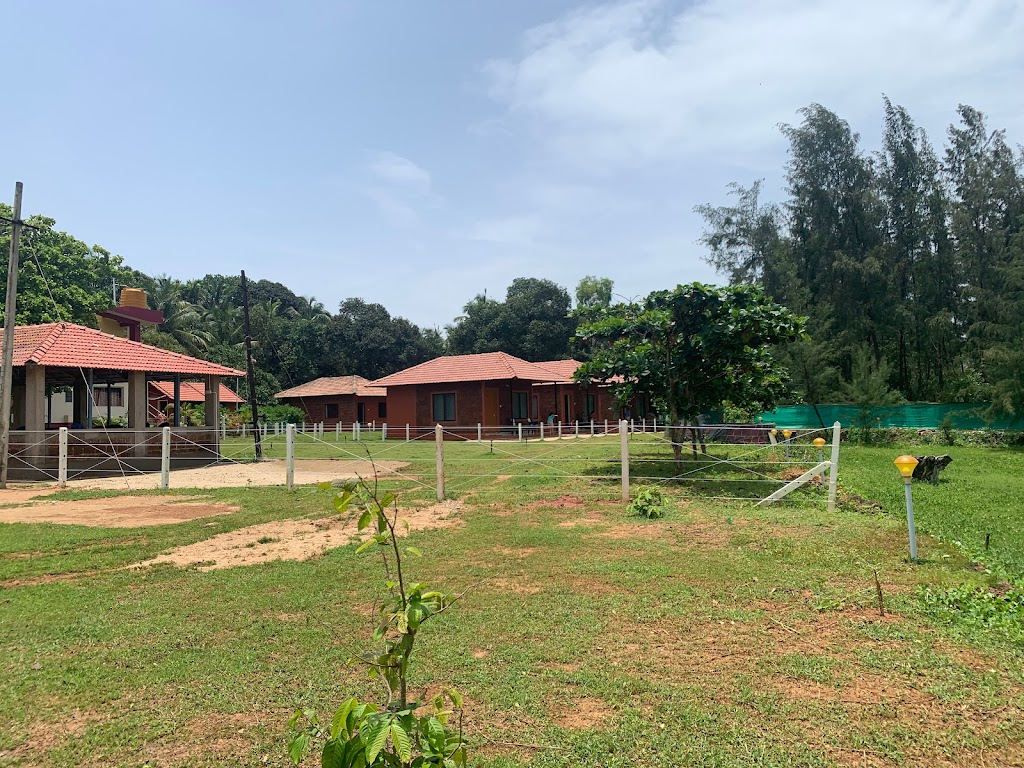 5 Mile Beach Resort Trekarna