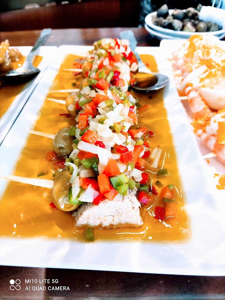 Bar Kaixo — Comida y bebida