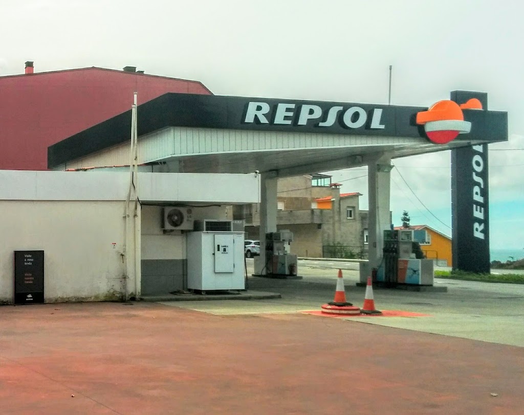 Estacion de Servicio Repsol — Exterior