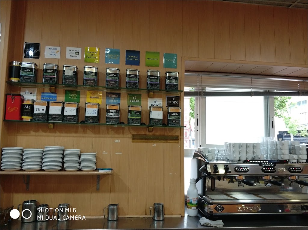 Cafeteria El Maresme — Ambiente