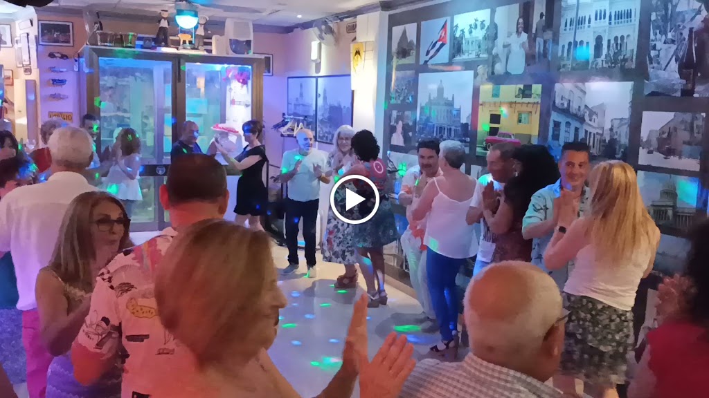 Garden Cafe Baobab — Videos