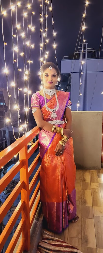 Aaraa Beauty Parlour And Bridal Studio