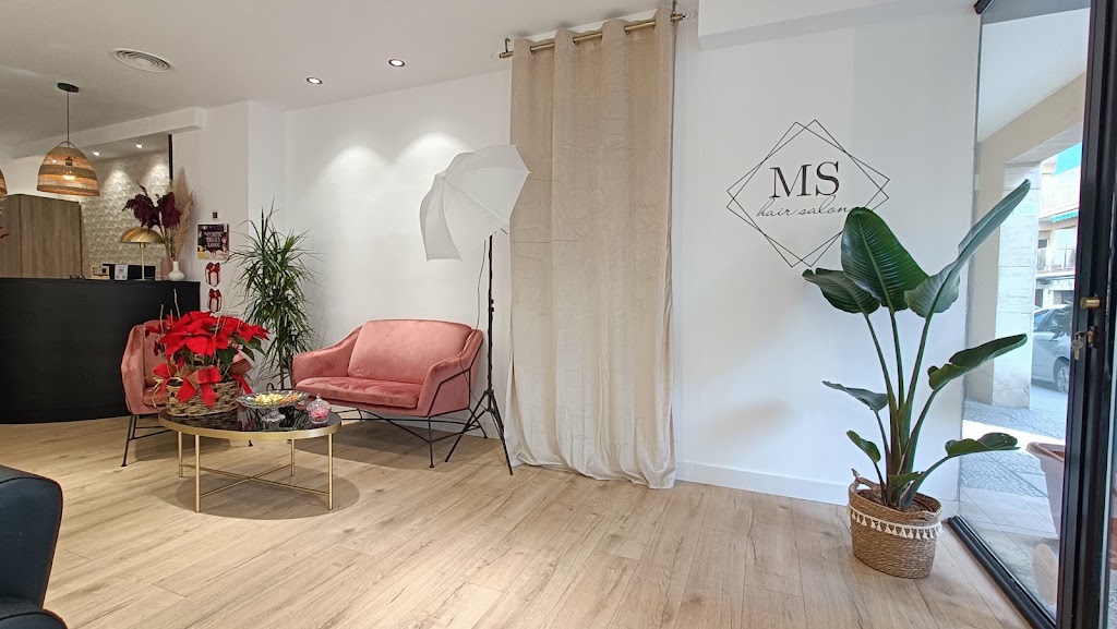 Mara Saez Hair Salon — Del propietario