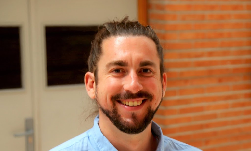 Profesor de espanol online / Mario del Pino