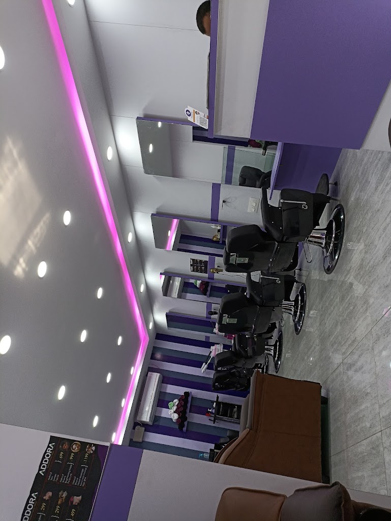 Addora Unisex Family Salon