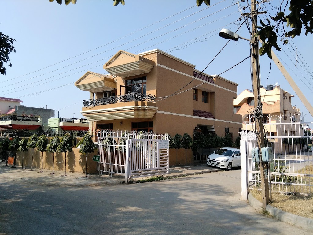 Deepak Motel