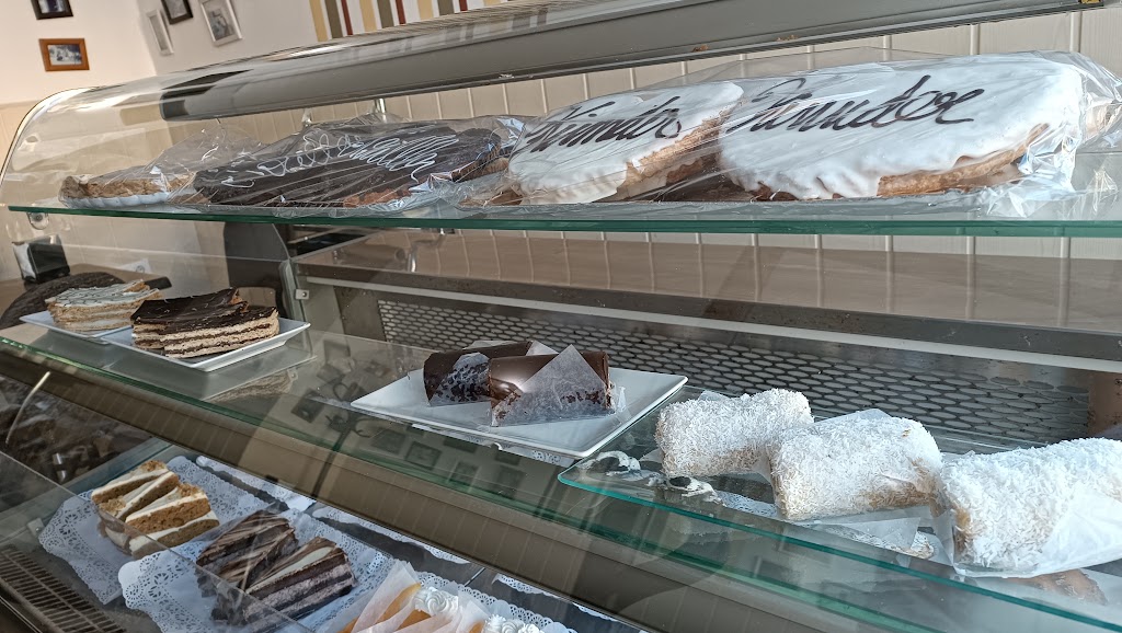Cafeteria Pasteleria Santa Ana — Ambiente