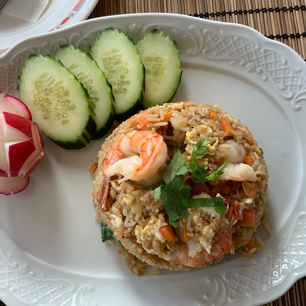 AYUTTHAYA THAI — Comida y bebida
