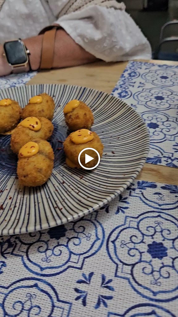 Restaurante Aguamala Gastrobar — Videos