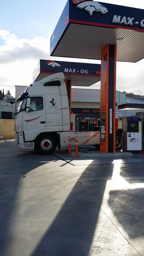 MAX-OIL — Surtidor de combustible