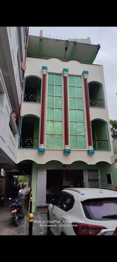 Shivaji Deluxe Lodge A/c