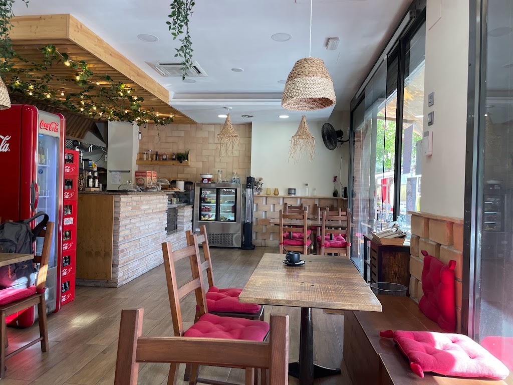 La Glotona Coffee & Bowls — Ambiente