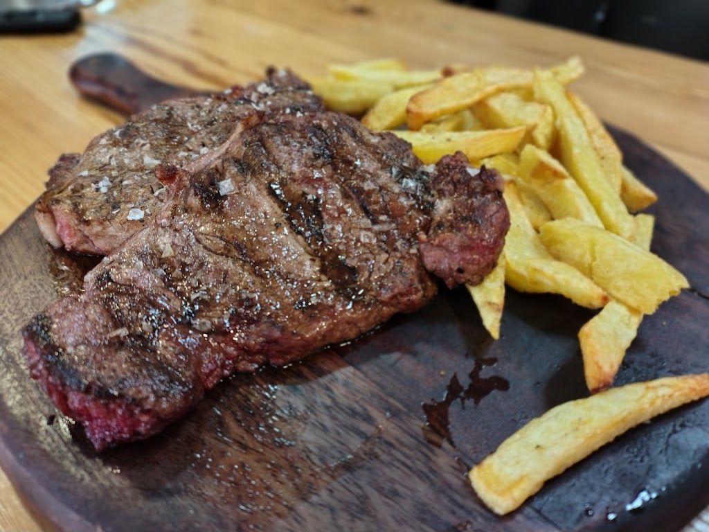 La Veleta — Comida y bebida