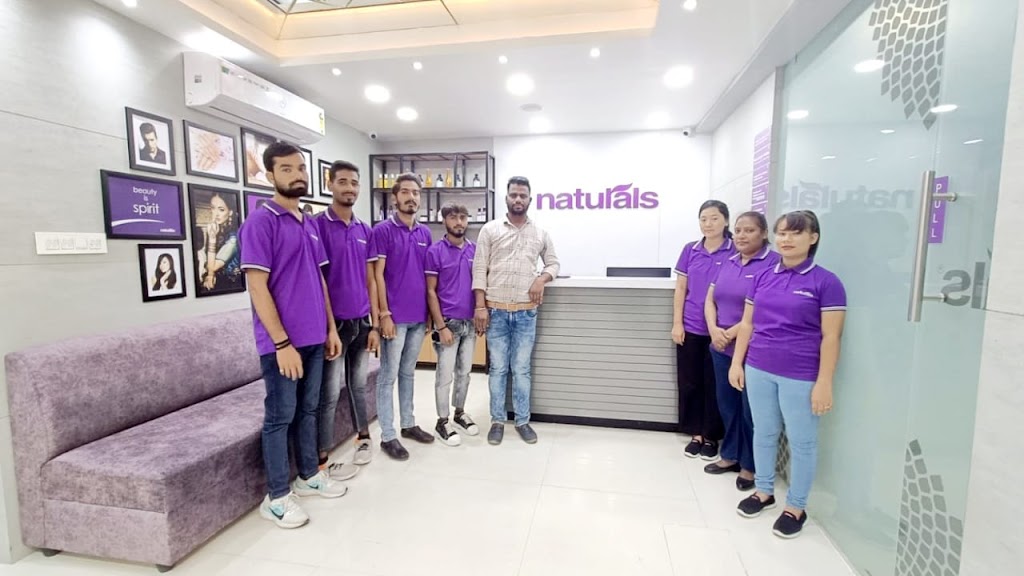 Naturals Hair And Beauty Salon