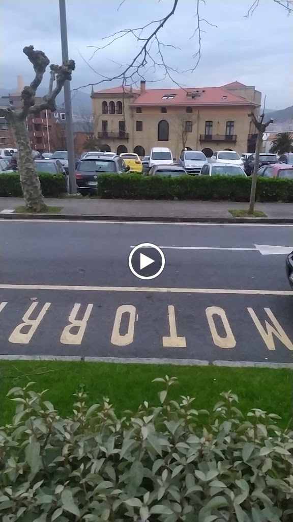 Parking motos — Estacionamiento