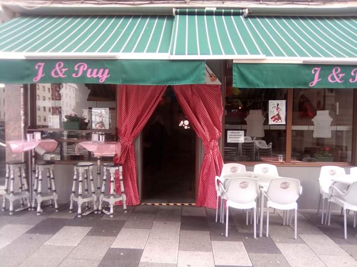 Cafe Bar La Oficina J&Puy