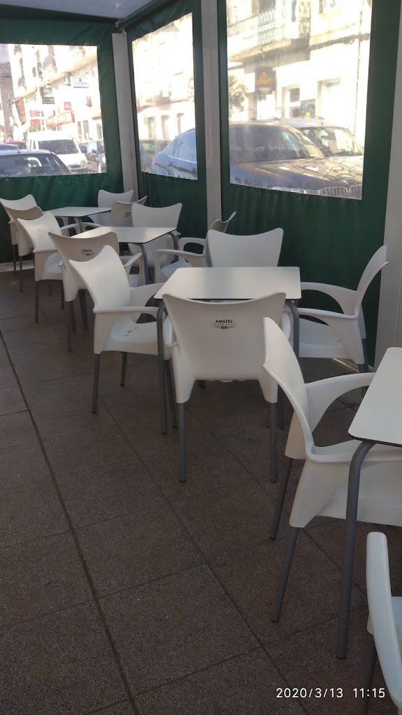 Hamburgueseria Beiramar — Ambiente