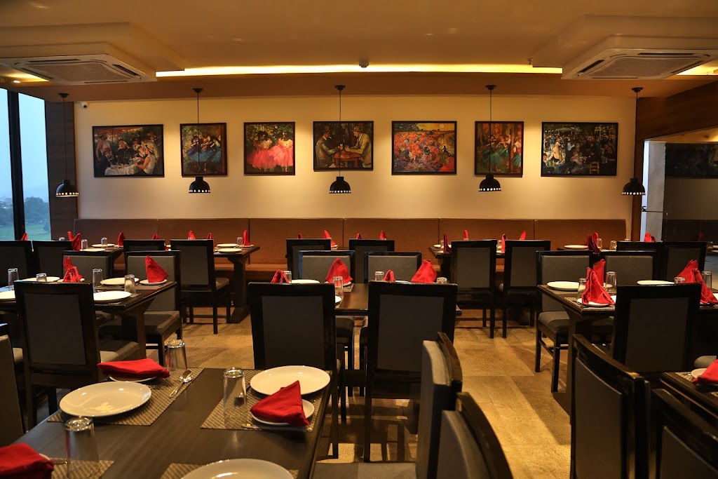 Parkview Heights Veg Non Veg Restaurant In Udaipur