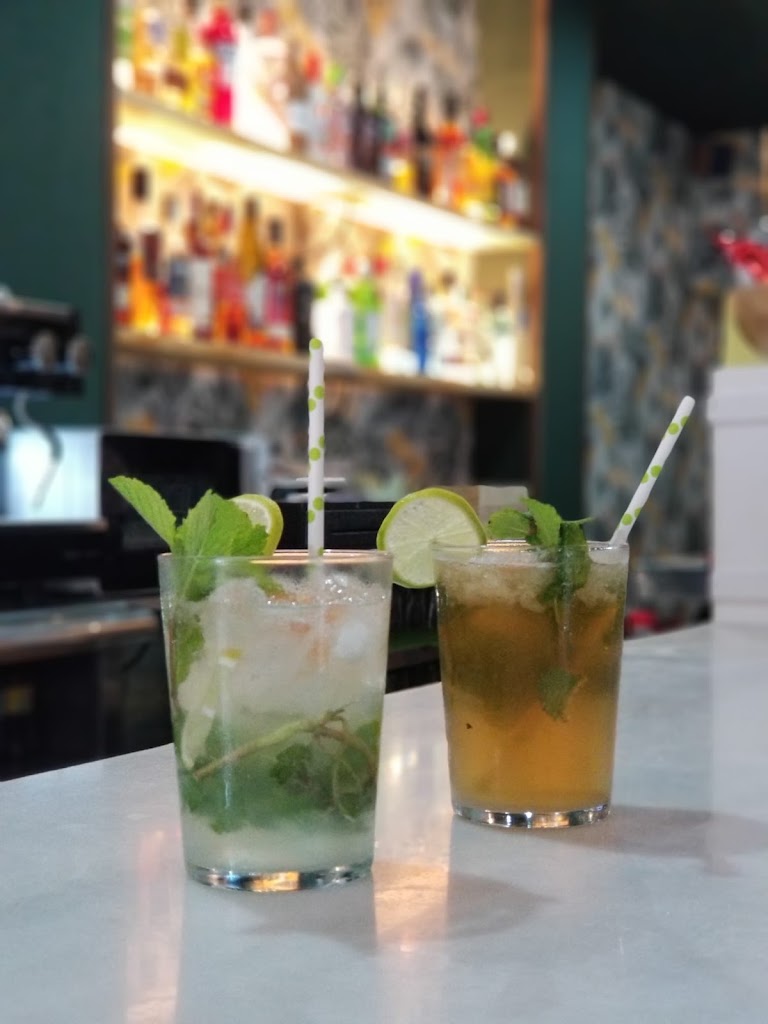 A-bana Taberna — Comida y bebida
