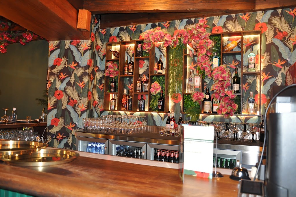 La Casa del Mago Guachinche Moderno — Ambiente