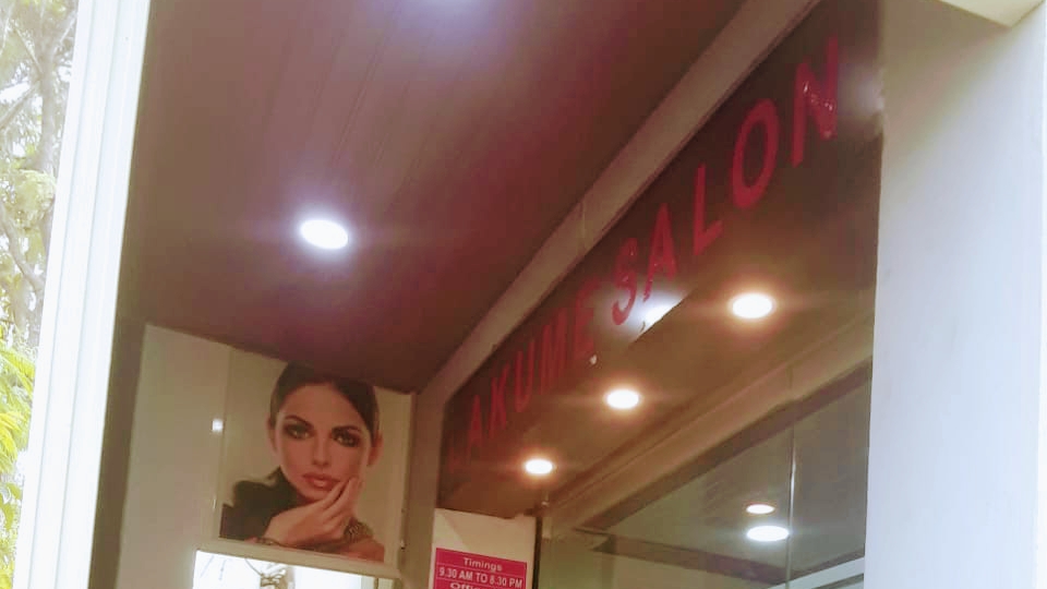Lakume Salon