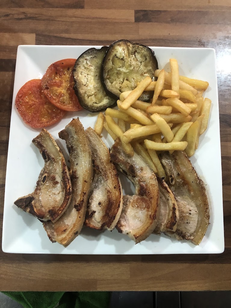 Bar Pasaje — Comida y bebida