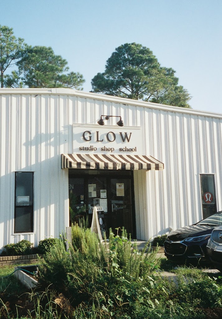  Glow Yoga