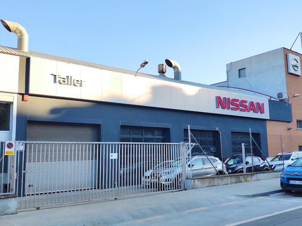 Nissan | Santi Enrique (Taller) — Exterior