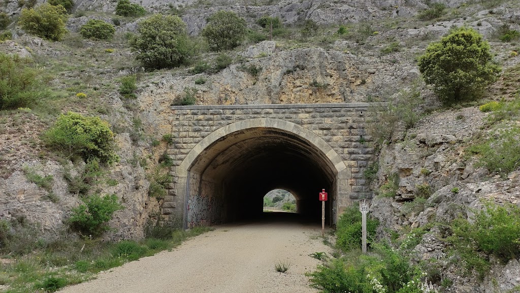 Camino Natural Santander-Mediterraneo. Tunel de la Hoz